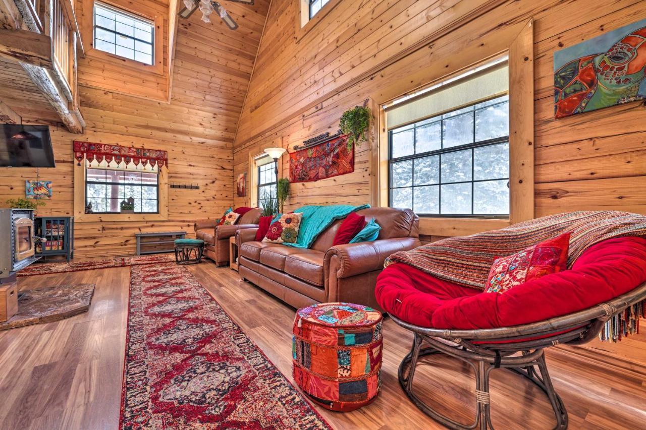 Rustic Duck Creek Village Cabin With Fire Pit! Extérieur photo