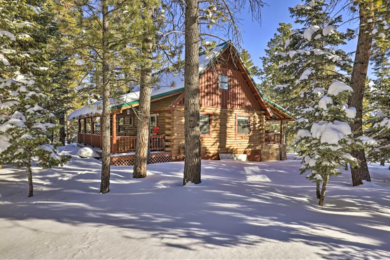 Rustic Duck Creek Village Cabin With Fire Pit! Extérieur photo